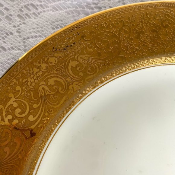 Vintage Royal LB Bavaria 22 Karat Gold Warranted Plate - Gold Embossed Rim - Picture 3 of 5